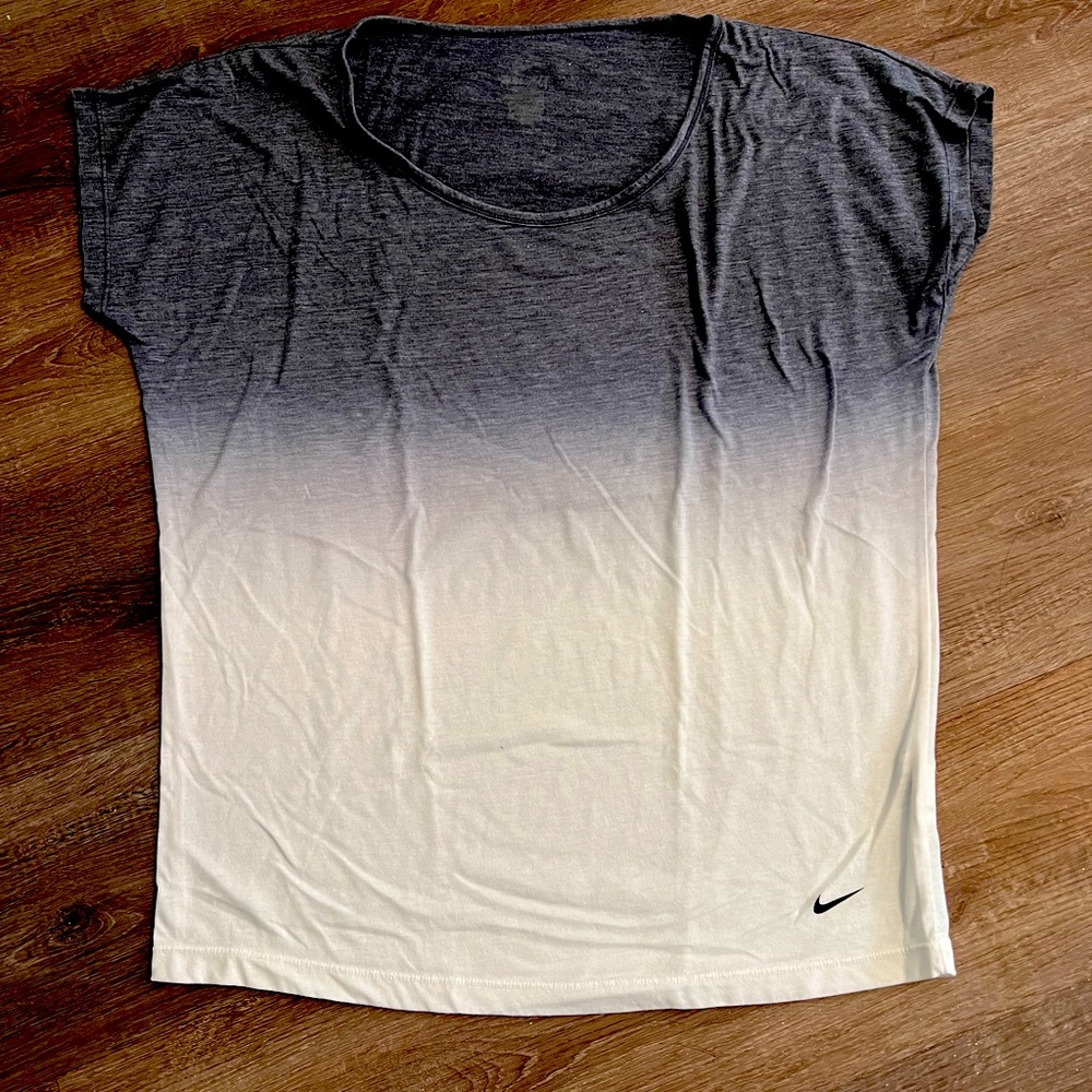 Nike Women’s Ombré Top